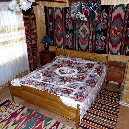 Гостинний Двир 